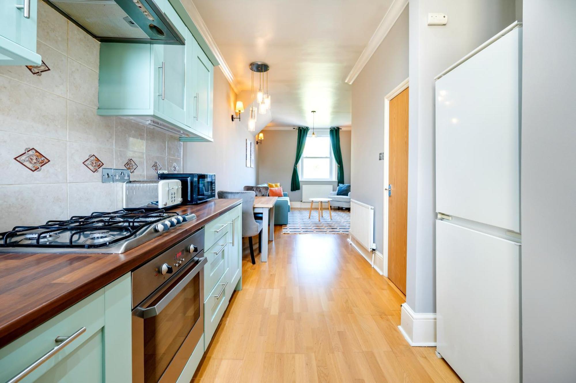 Apartment Large 1 Bedroom In Center Of