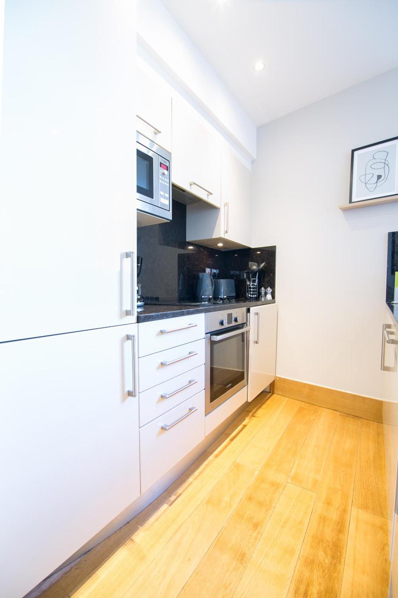 Knightsbridge Residences * London