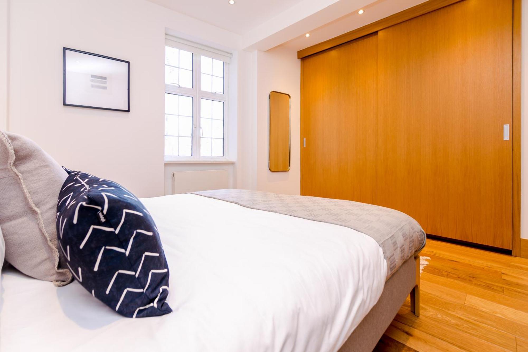 Knightsbridge Residences Apartment London