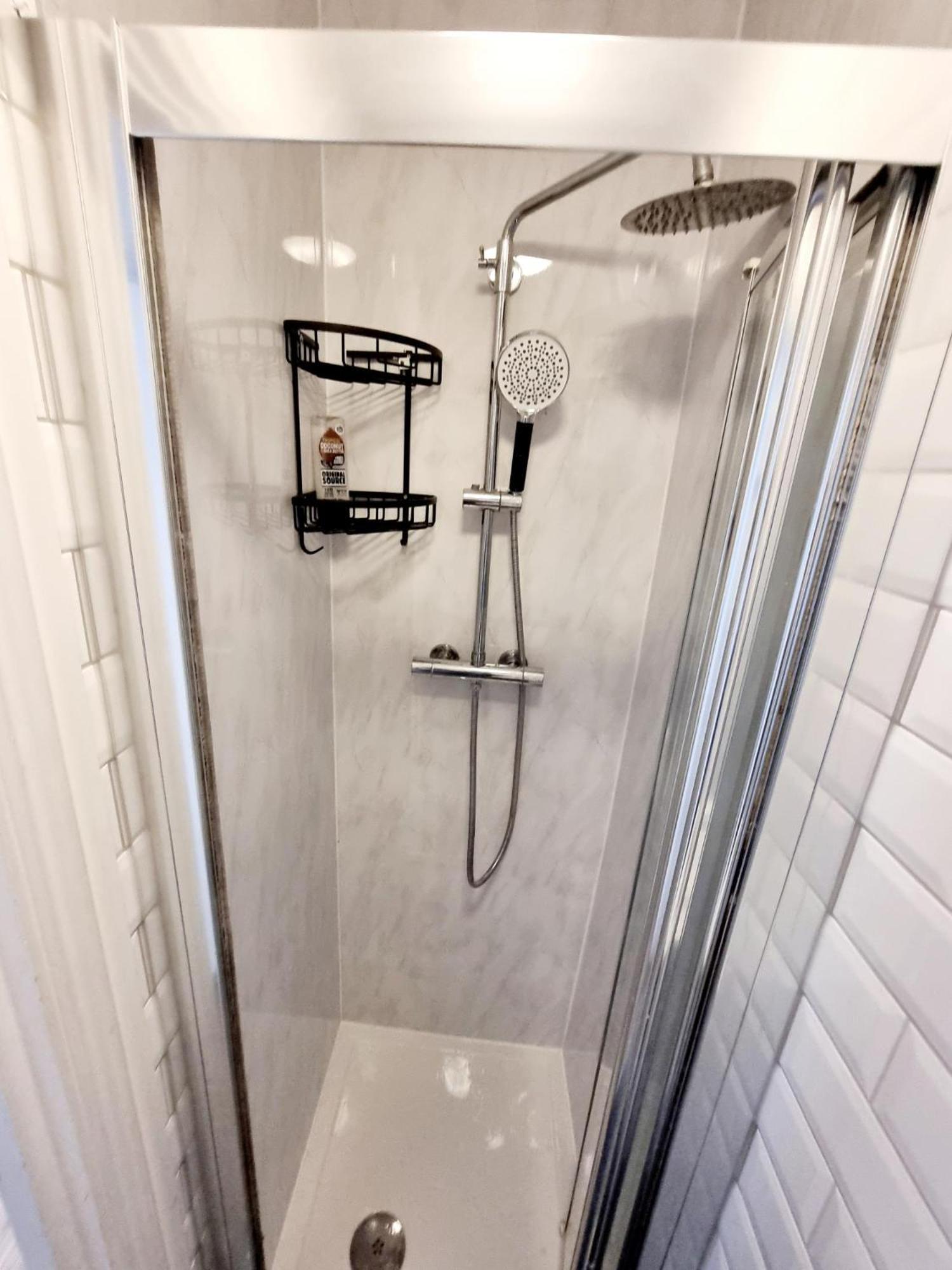Apartment Evo View - 1 Bed - Stunning Views 3 Mins Walk Mile End Station