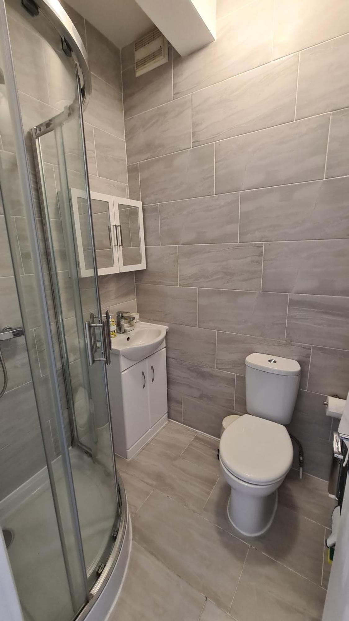 Apartment Beethoven St One Bedroom Flat - 3 Beds Up To 4 Adults London