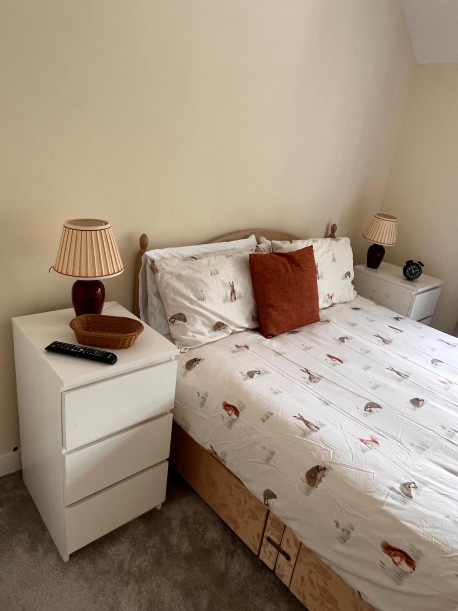 Bed & Breakfast From Cosy