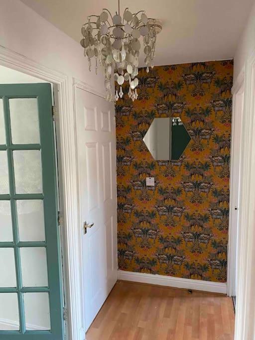 Apartment Canal-flat Near Stratford International Station *