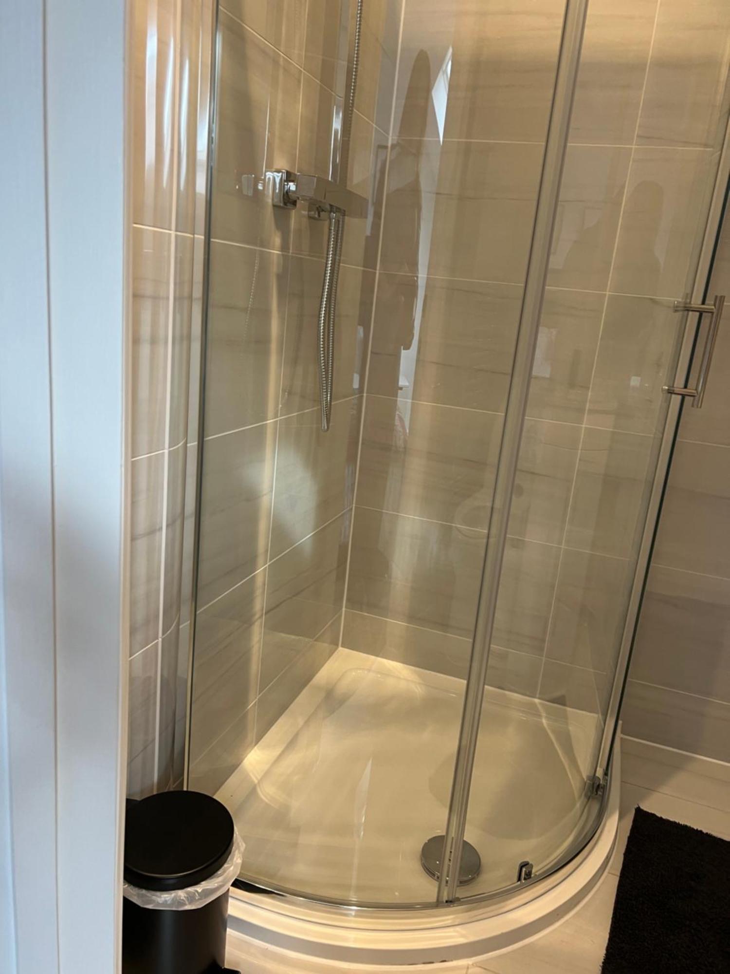 Homestay Comfortable - Only 6-mins Walk From Underground Station London