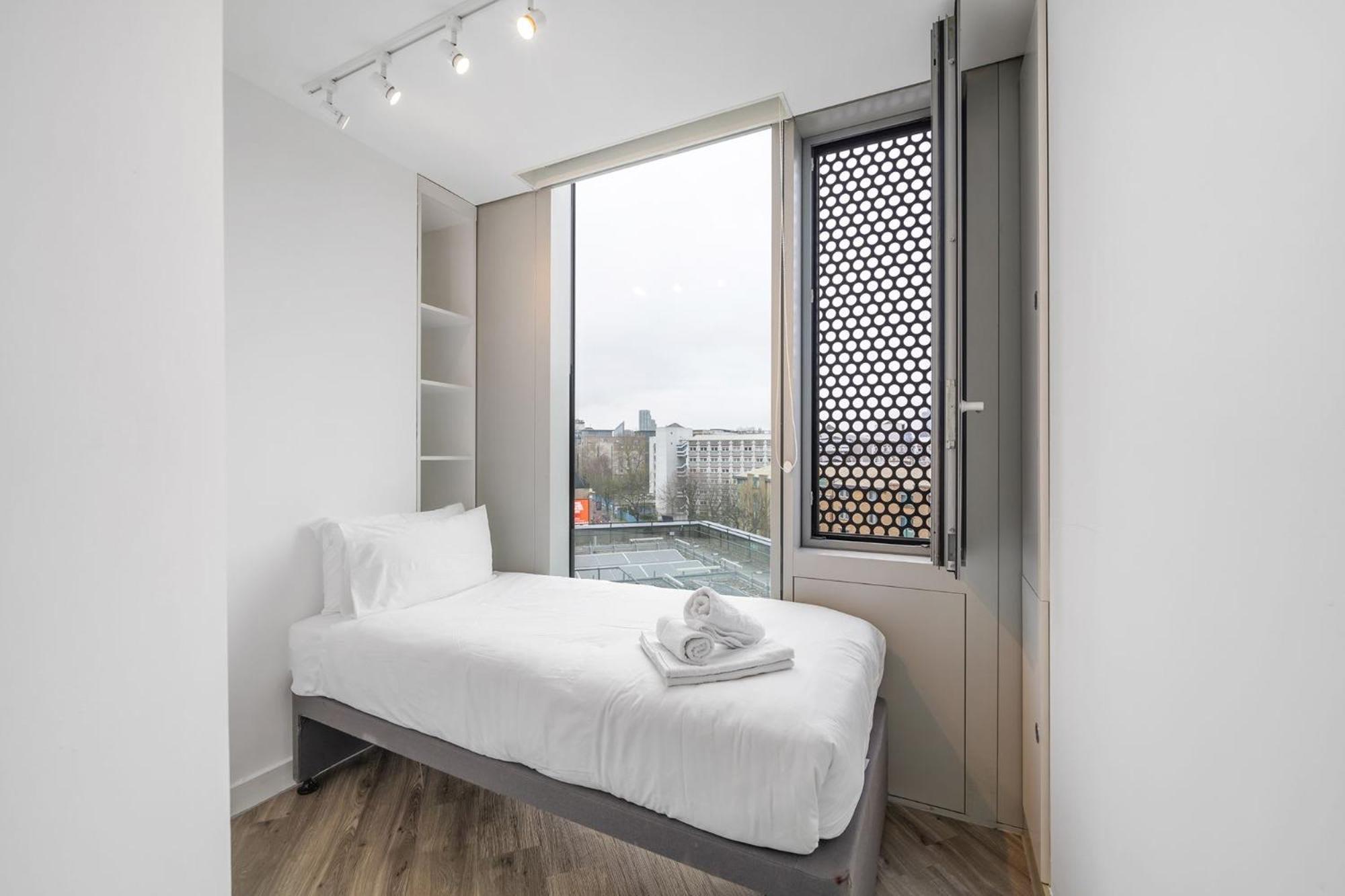 Studios, And Private Bedrooms With Shared Kitchen At Chapter Kings Cross In London