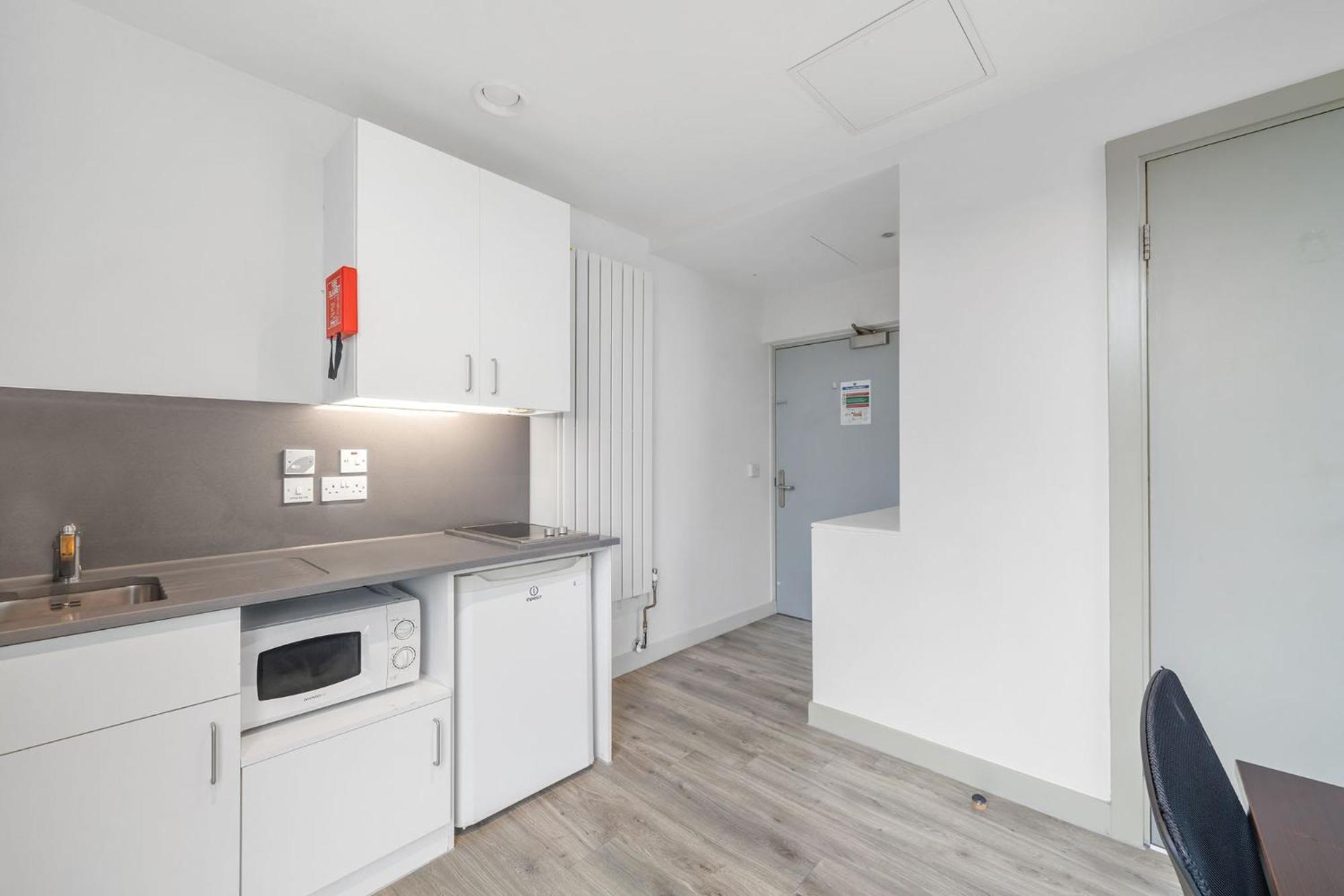 Studios, And Private Bedrooms With Shared Kitchen At Chapter Kings Cross In * London