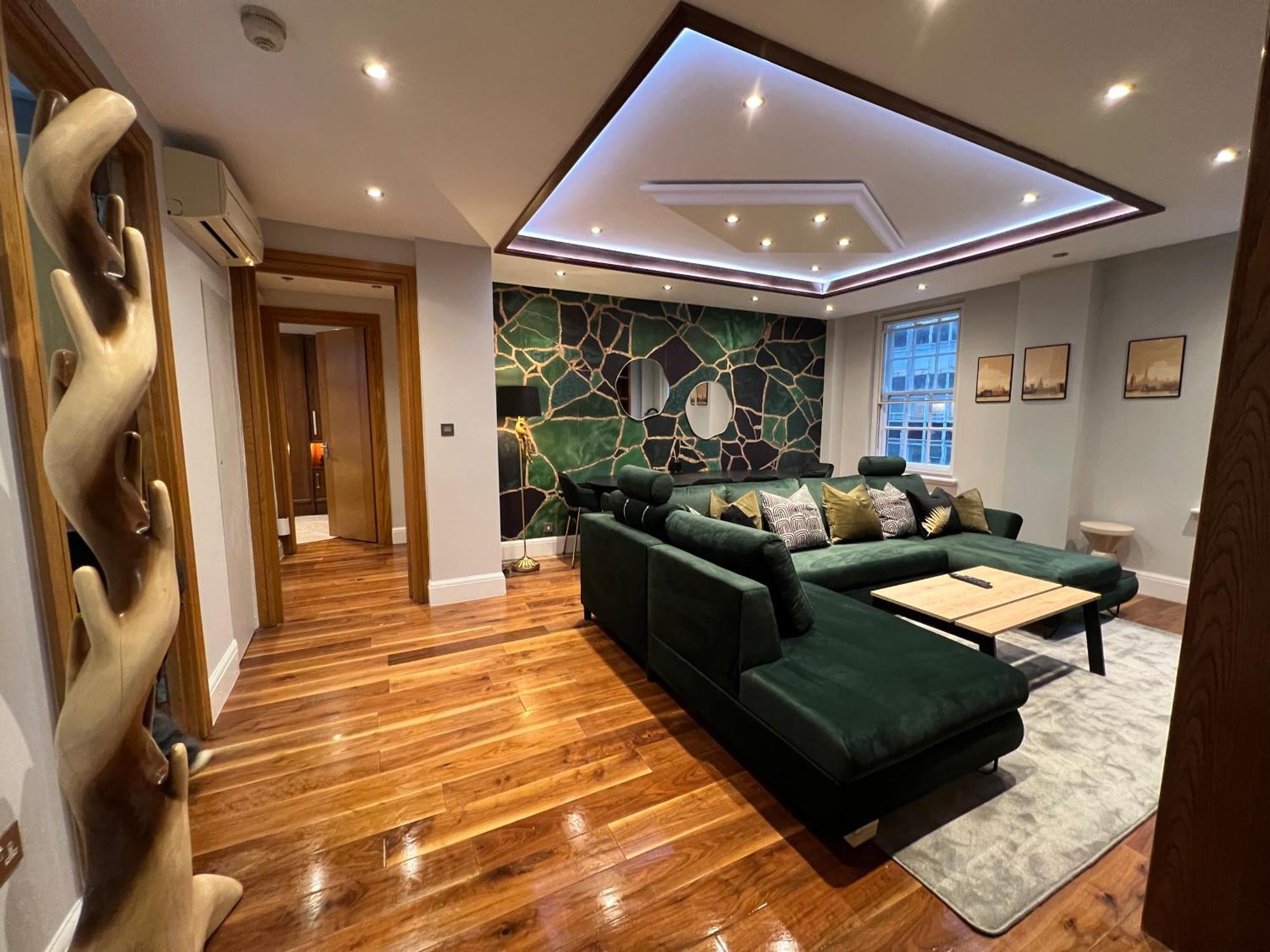 Apartment Luxe - Hyde Park - 2bed 3bath A/c + Lift