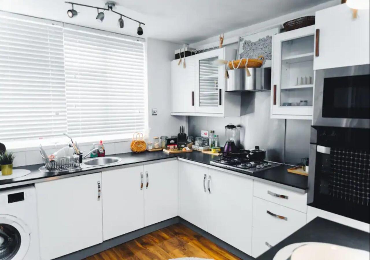 Holiday home 3bed 2bath With Garden Sauna & Hot Tub London