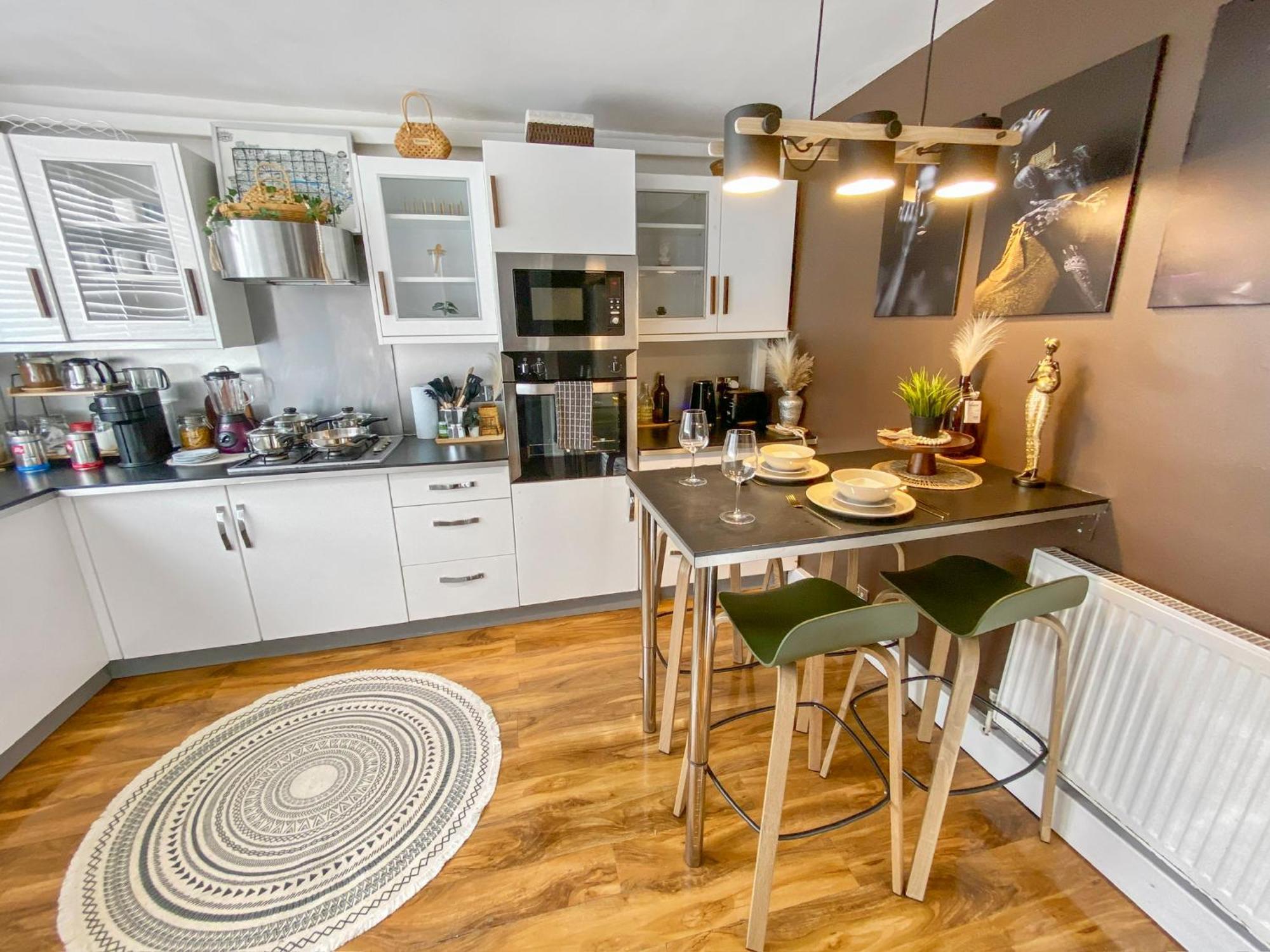 Holiday home 3bed 2bath With Garden Sauna & Hot Tub London