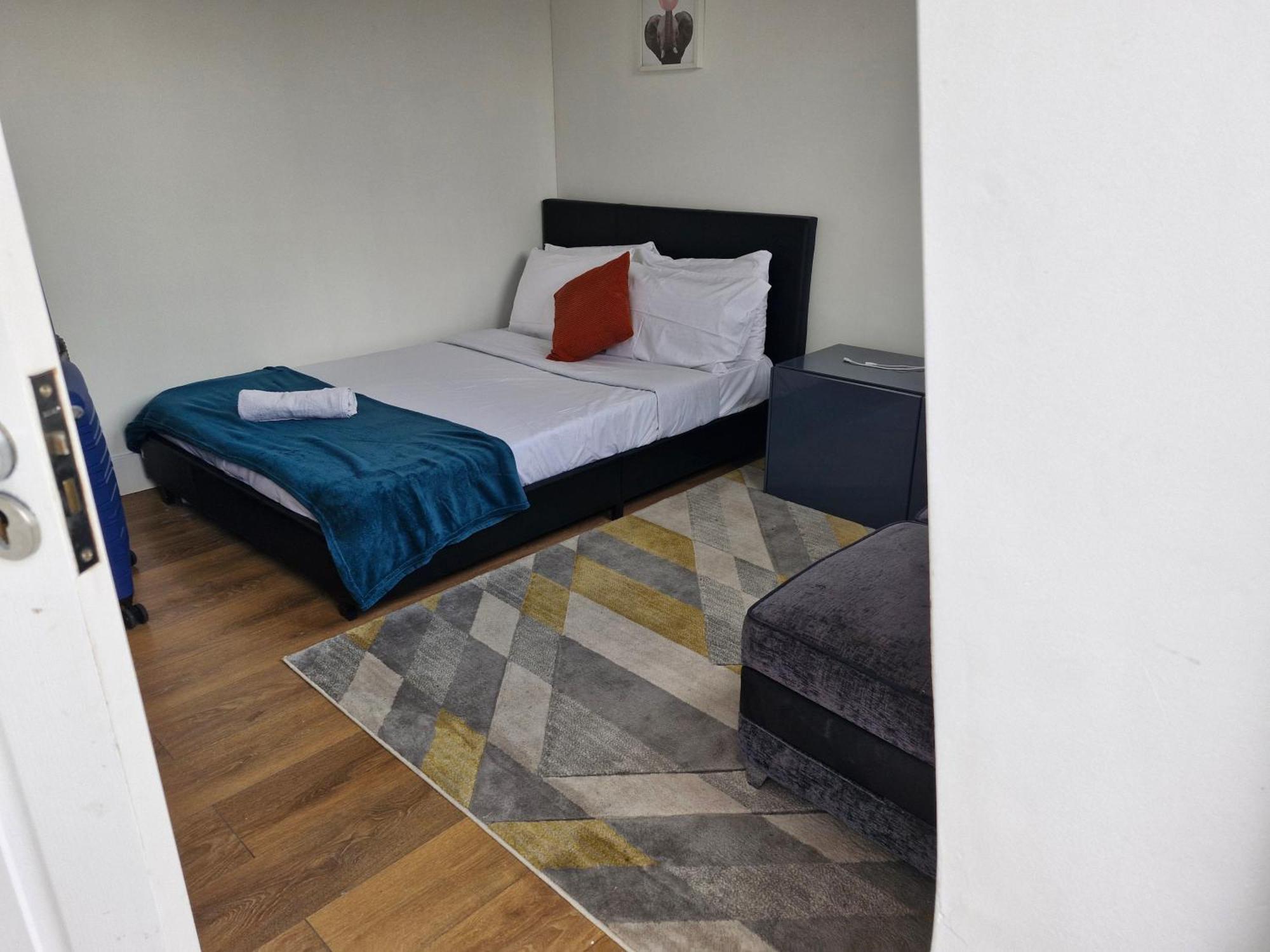 Simply Relax-2 * London