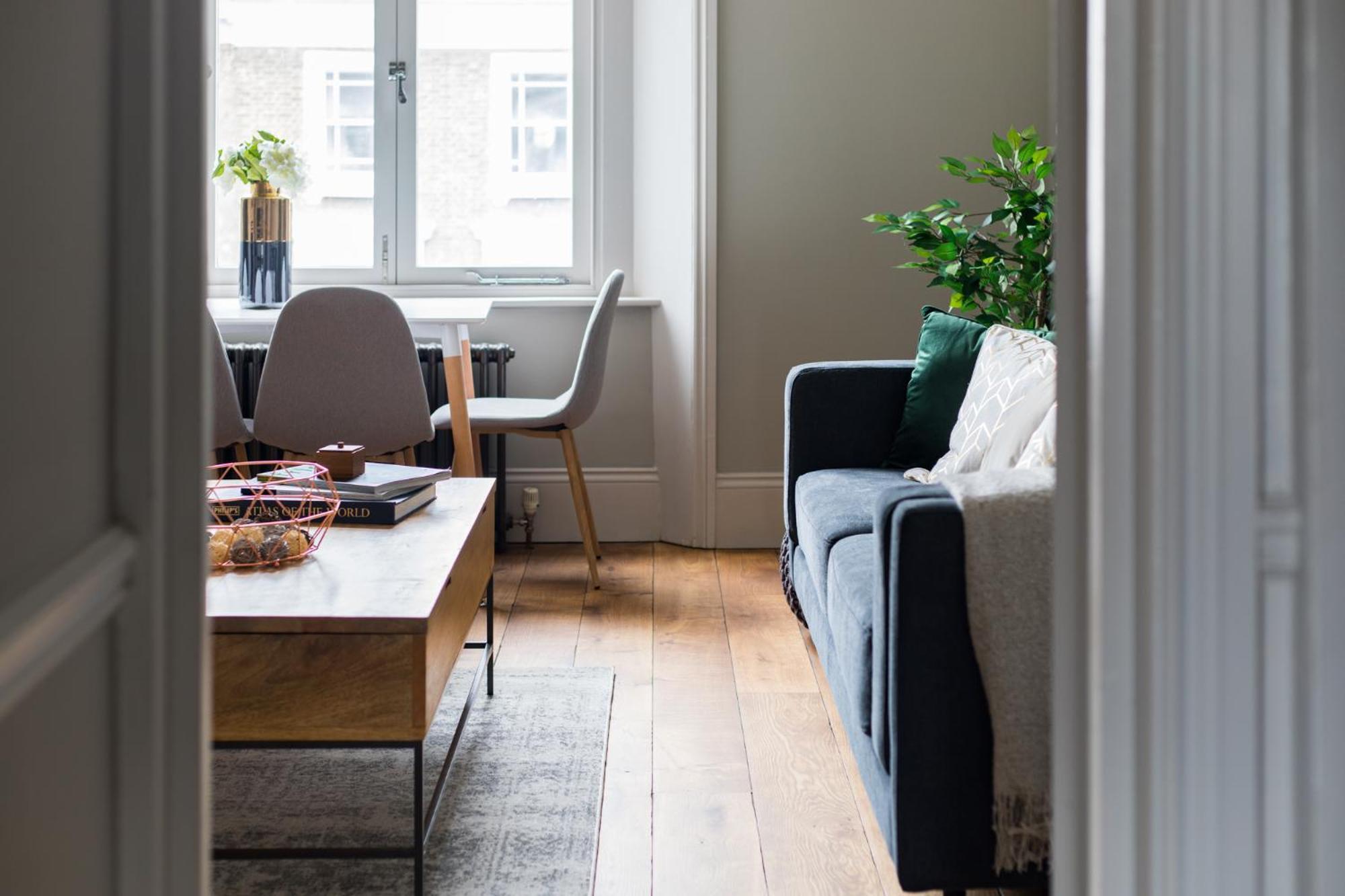 Homely Parkside 2-bed In Primrose Hill Apartment