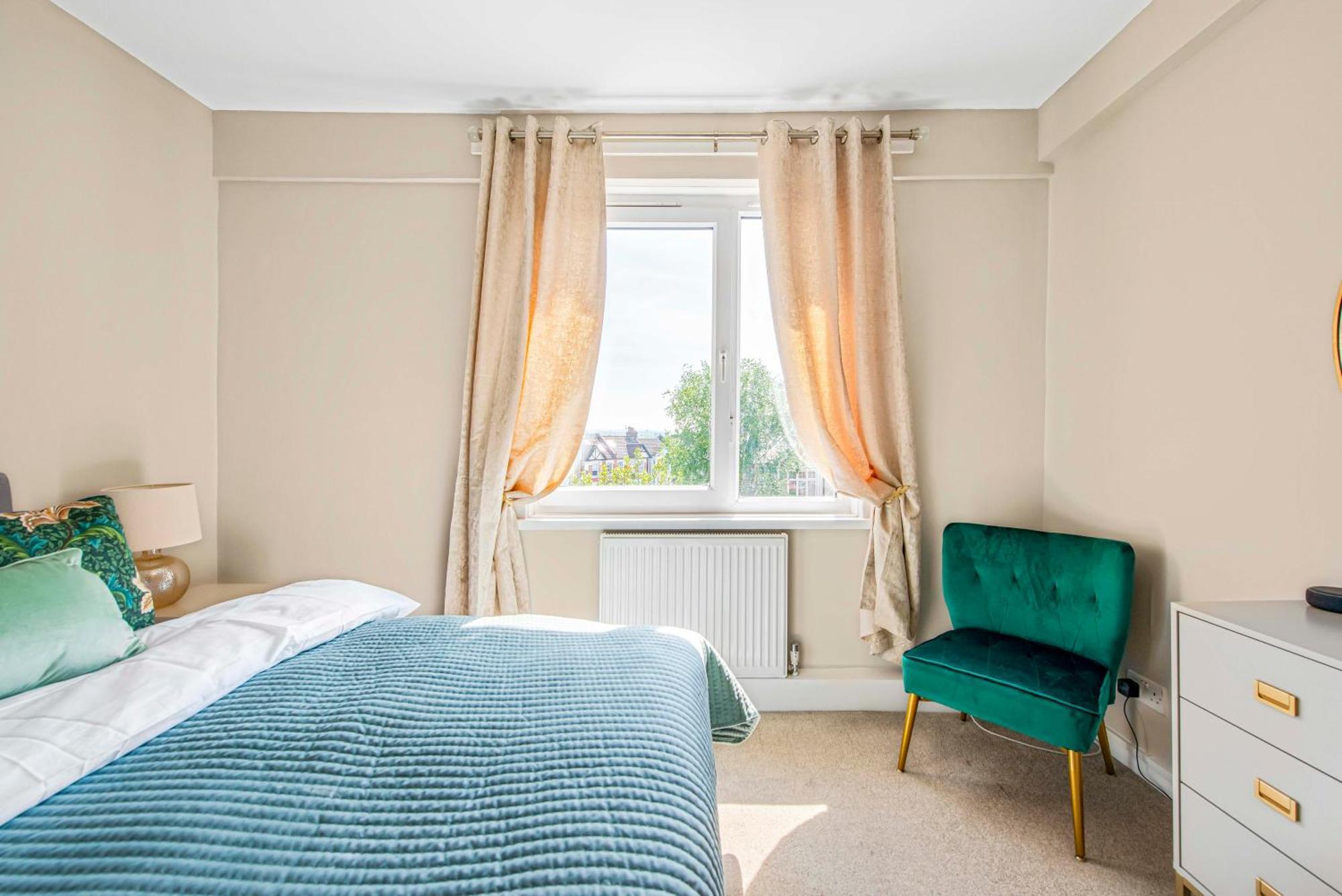 Match Point Flat: 2-bed Flat By Wimbledon Tennis Club London