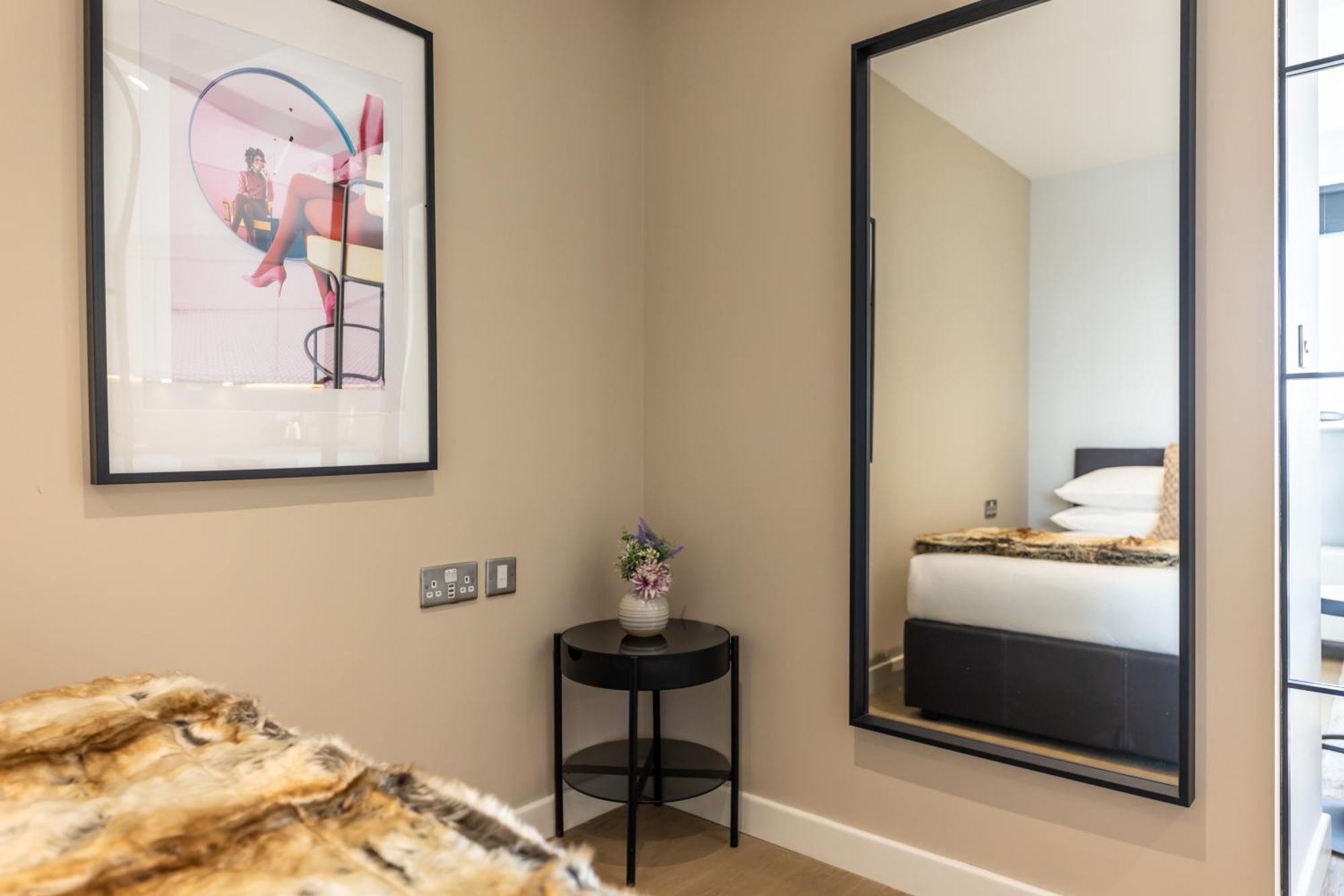 Wem Tower Apartment