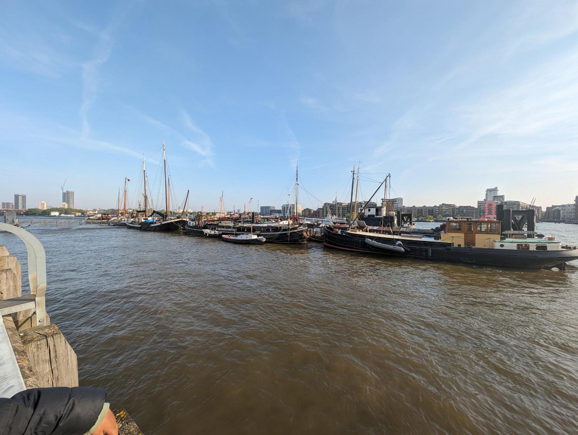 Tobacco Docks & St Katherine's Guest house *