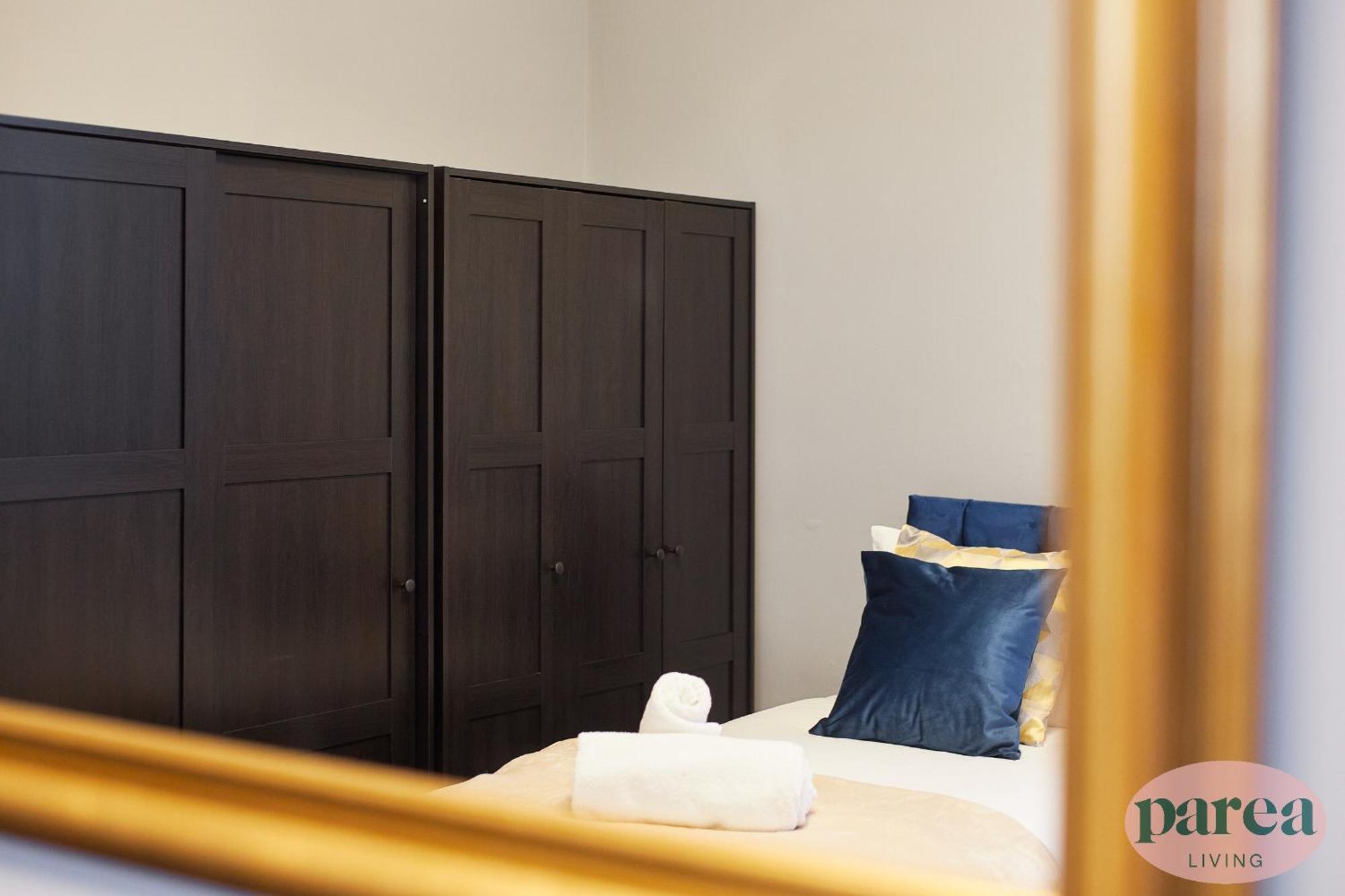 Parea Living - Leytonstone, 2-bedroom Serviced Apartment, Free Parking, Remote Working London