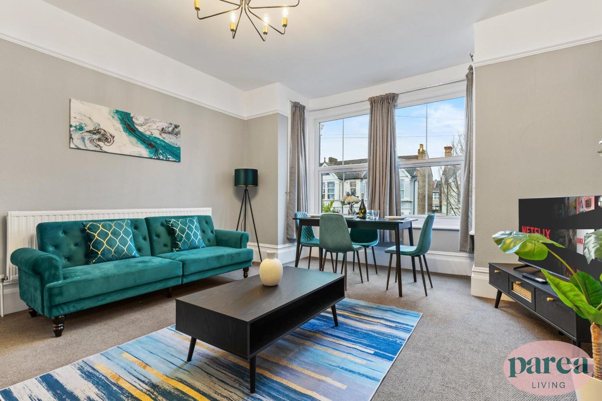 Apartment Parea Living - Leytonstone, 2-bedroom Serviced Apartment, Free Parking, Remote Working *