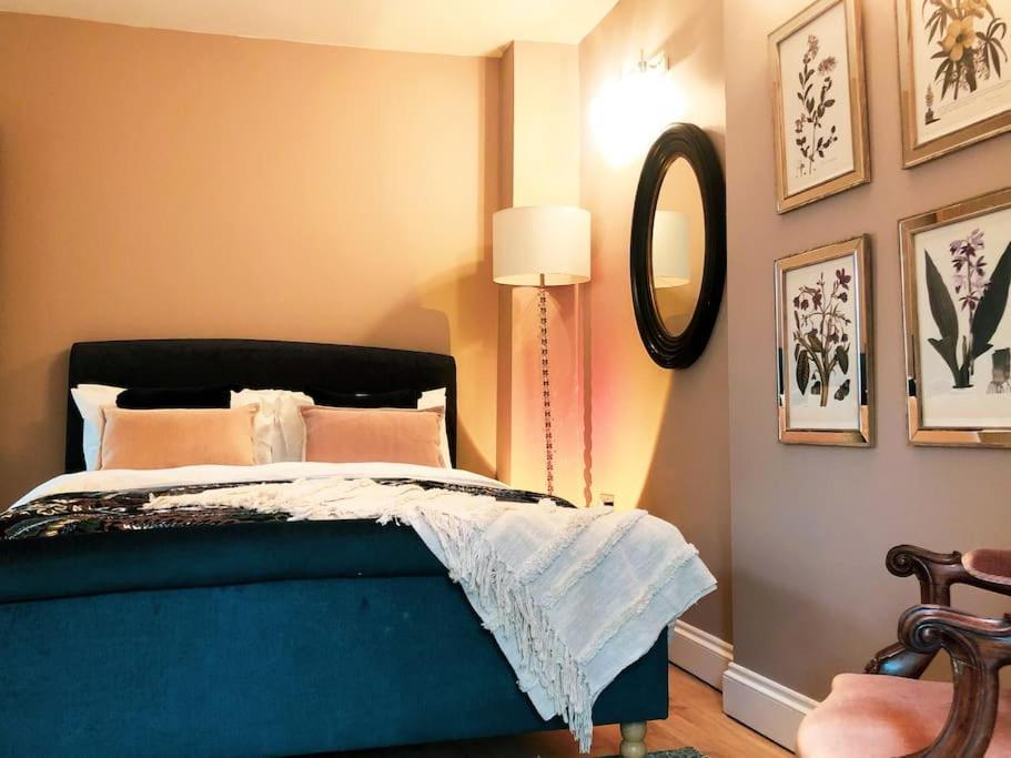 The Sycamore Retreat - Hampstead * London