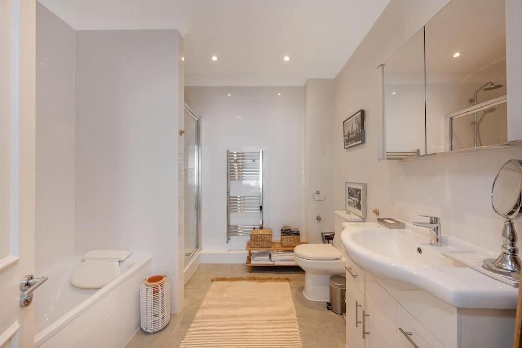 4 Bedroom House With Gym - Behind V&a Museum