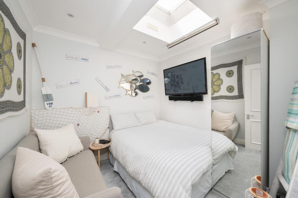 Holiday home 4 Bedroom House With Gym - Behind V&a Museum London