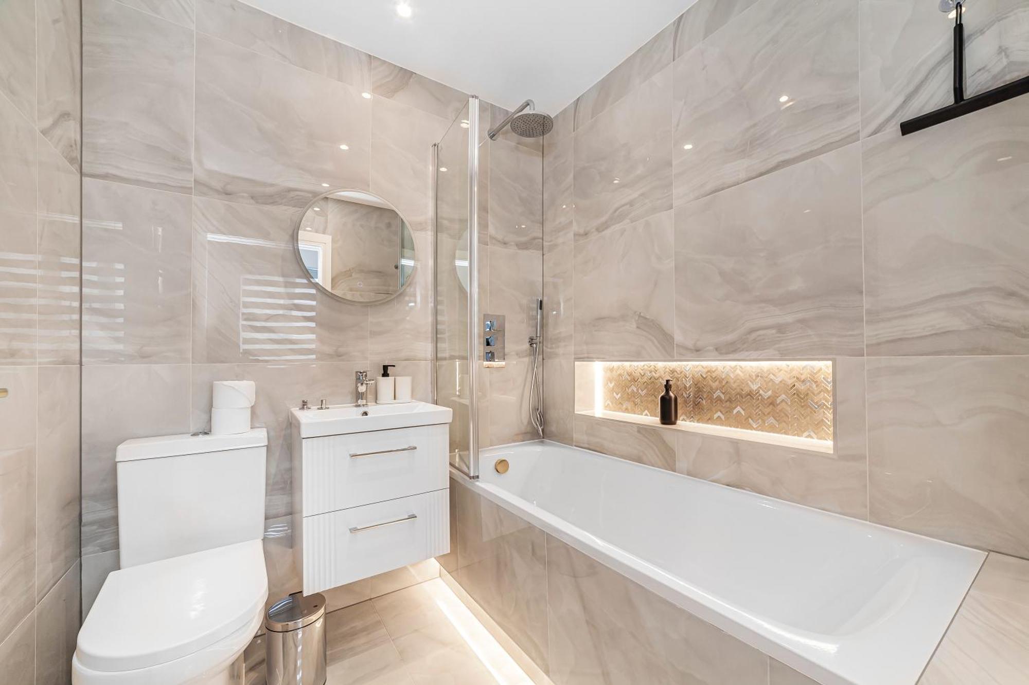 Arte Stays - Lux Stylish Penthouse - Heart Of Wembley - Parking London