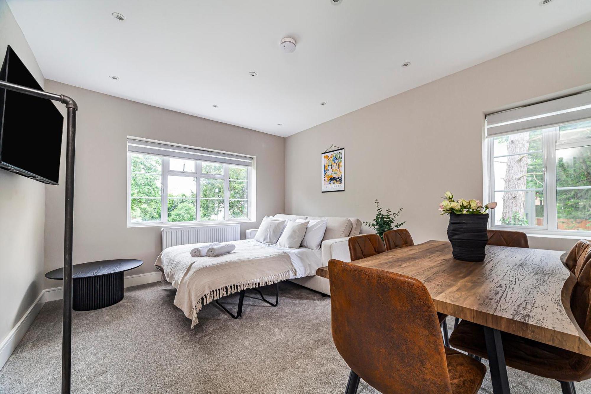 Arte - Serviced For Leisure And Business - Private Parking - 12 Minutes Walking From Wembley Stadium *