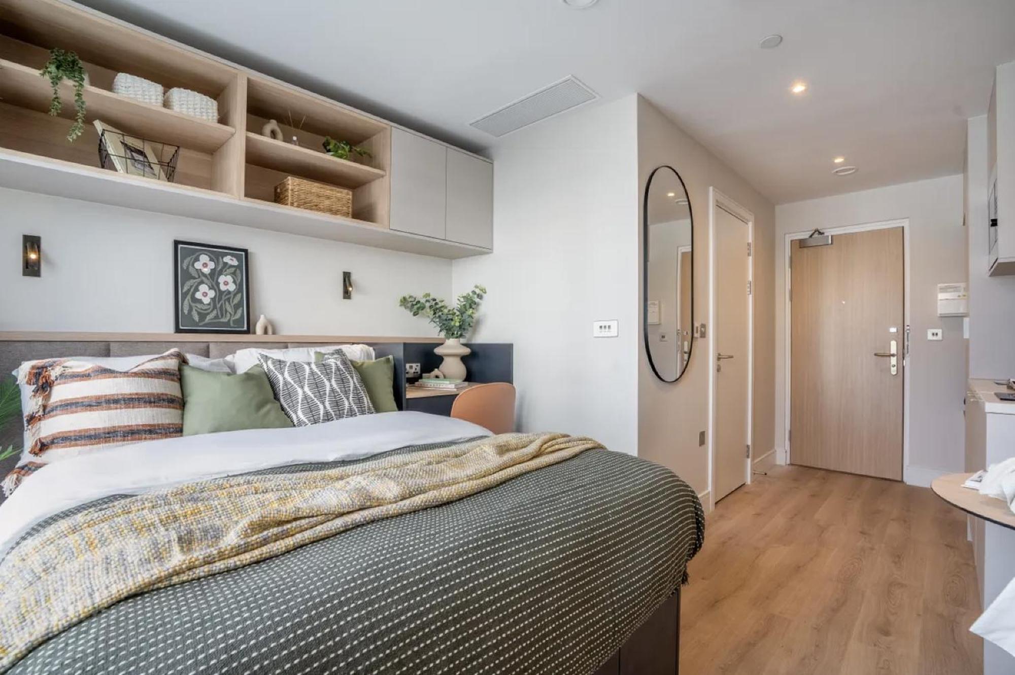 En-suite Apartment London
