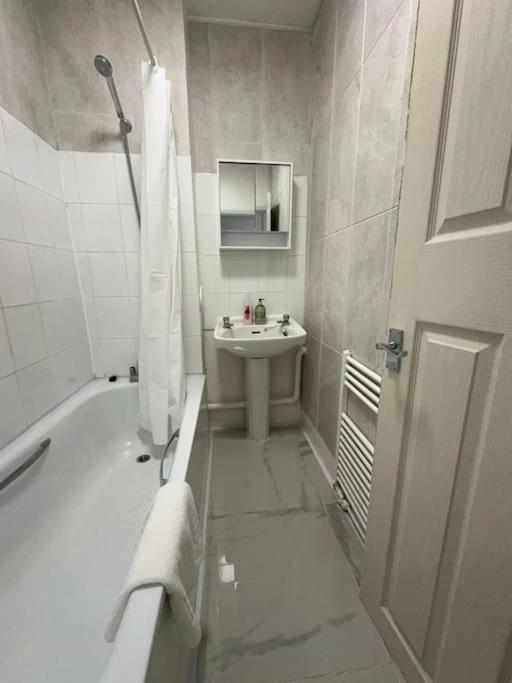 Apartamento Ground Floor One Bedroom Flat