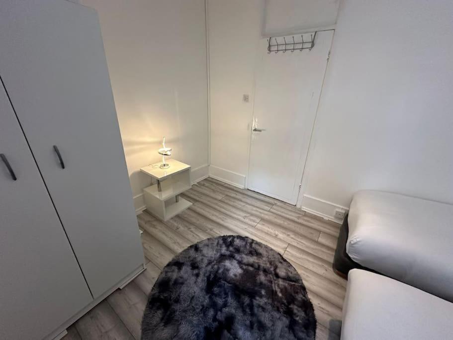 Apartamento Ground Floor One Bedroom Flat Londres