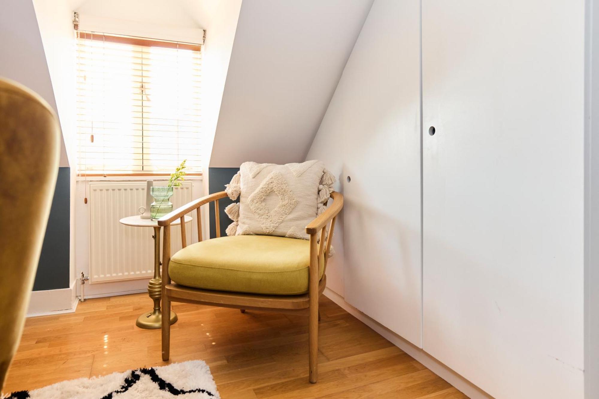 The Waterlow Park Wonder - Trendy 2bdr With Study And Patio Apartment
