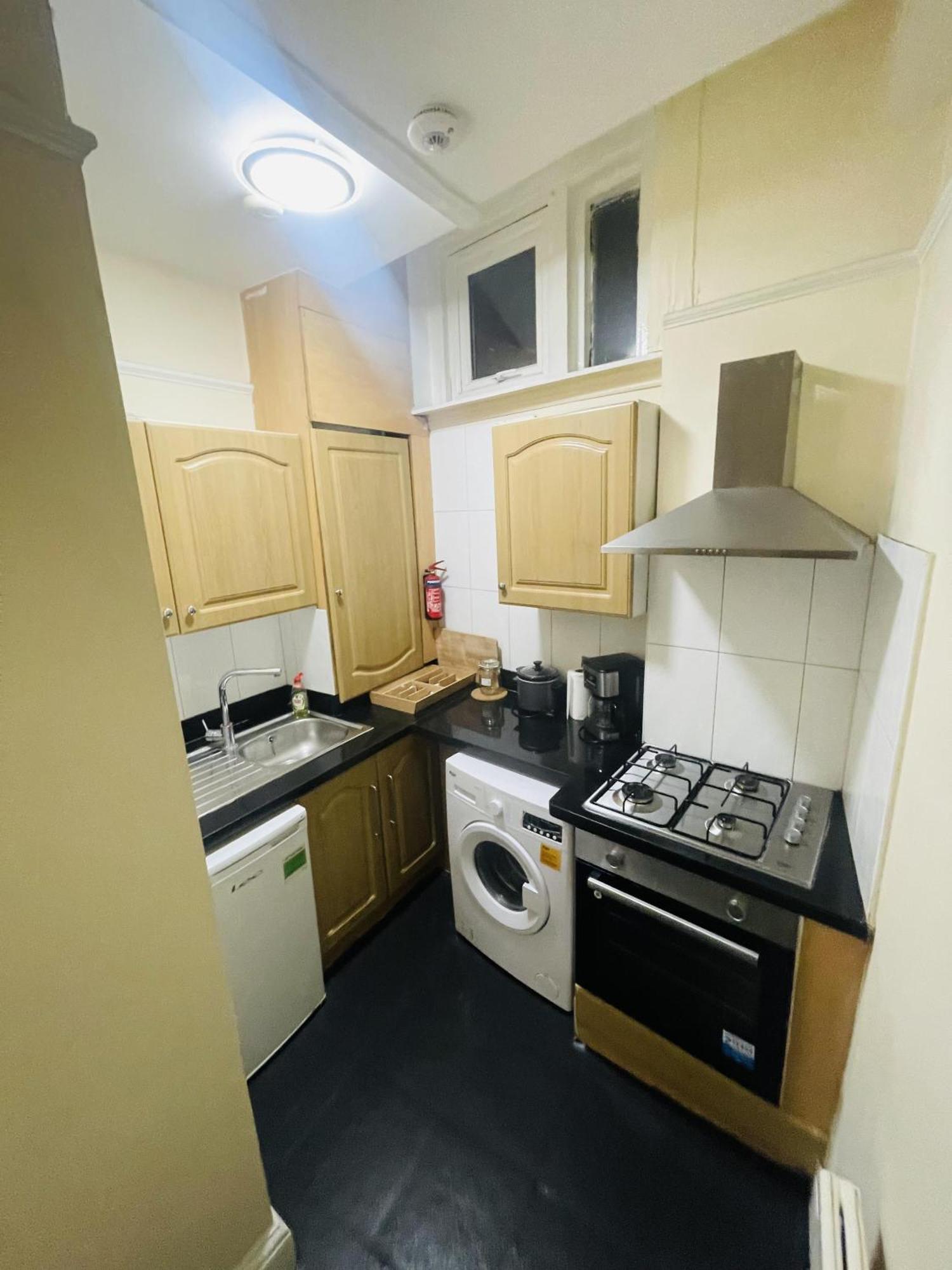 Captivating 2-bed In Paddington Apartment