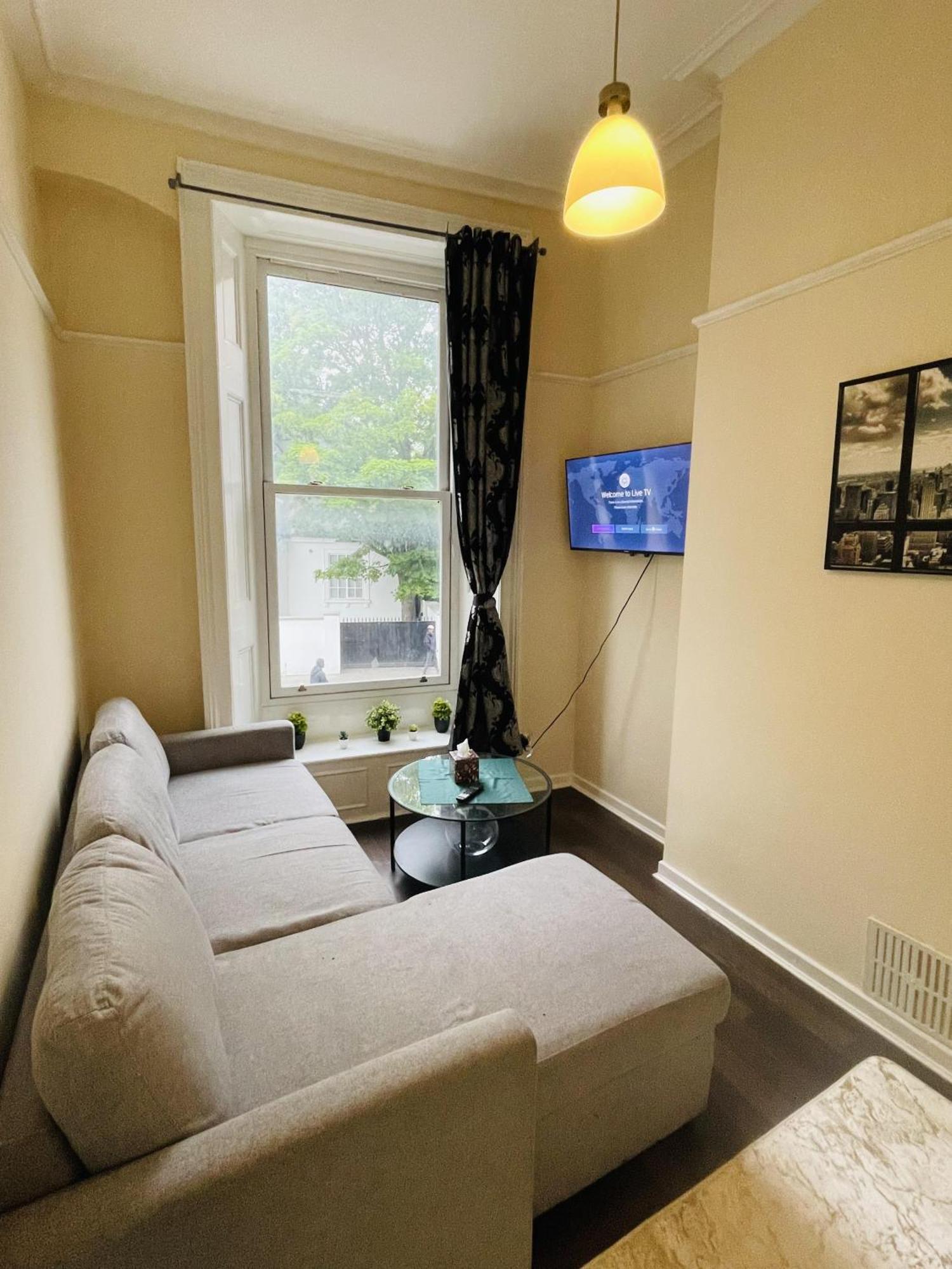 Captivating 2-bed In Paddington Apartment London