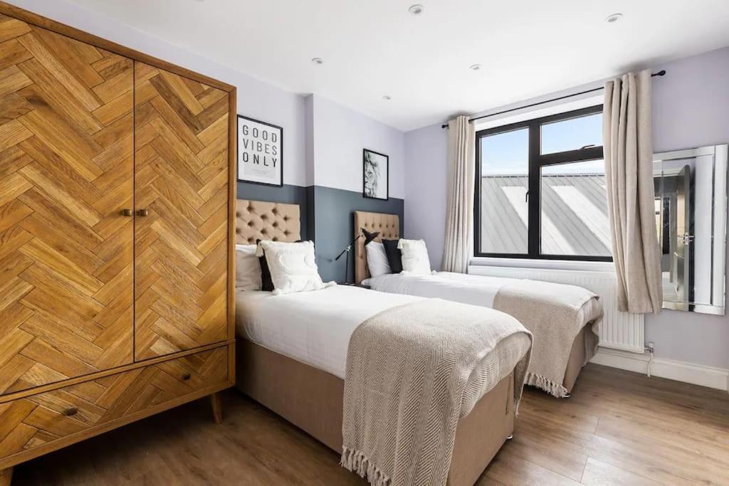 Apartment Chic Getaway 10 Mins To Wembley London