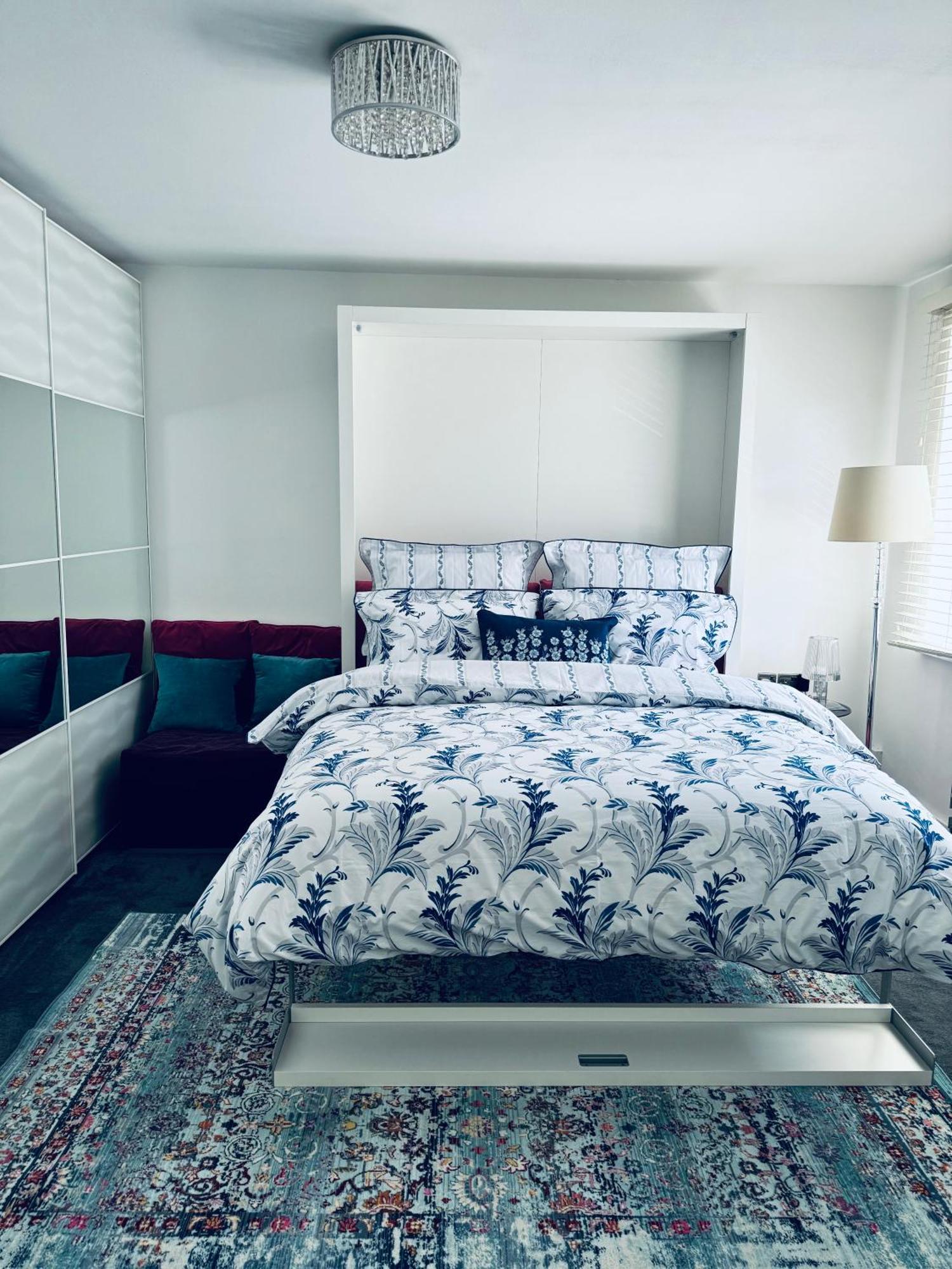 Apartment Stylish Newly Decorated Flat London