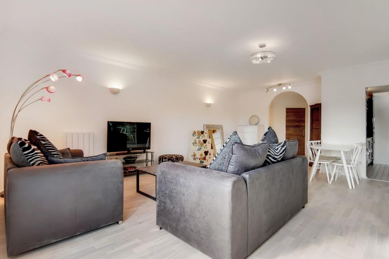 South Kensington - Point West Residences * London