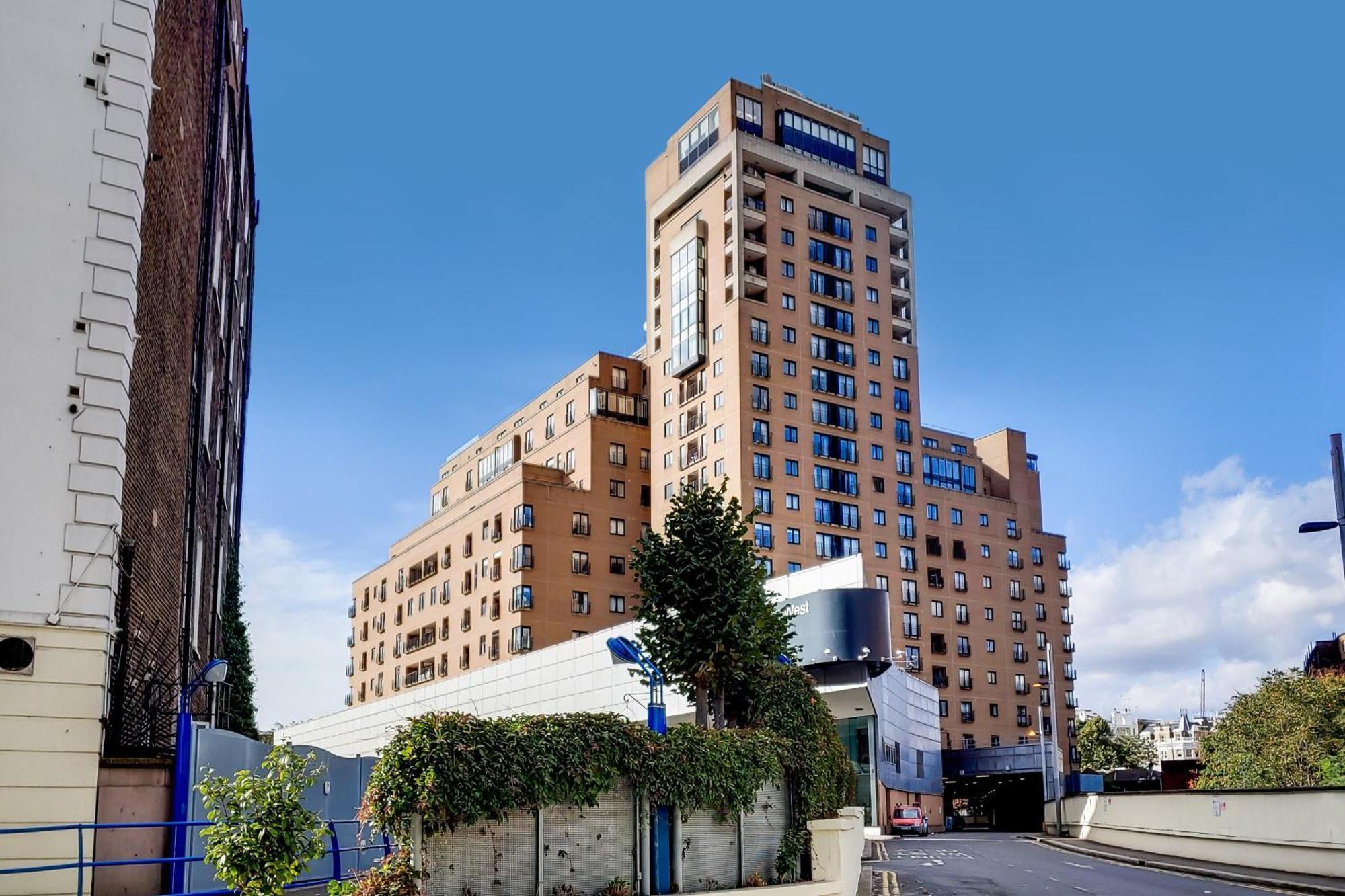 South Kensington - Point West Residences * London