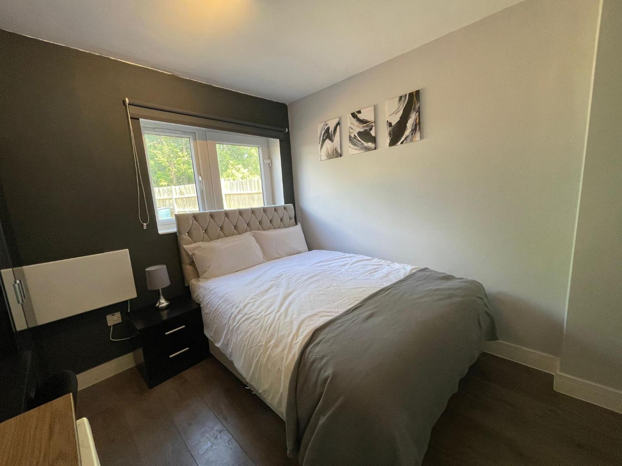 Letzi Private En-suite Near Wembley