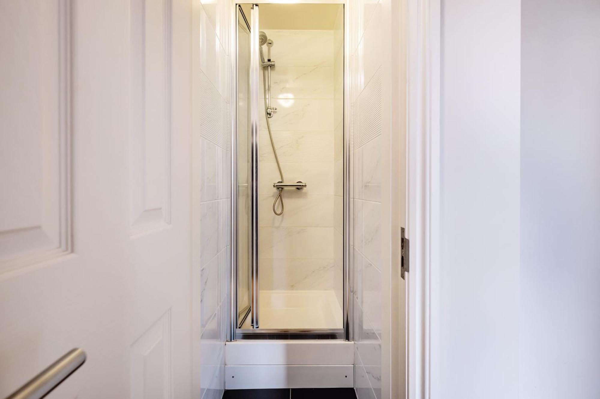 Paddington Modern Apartment London