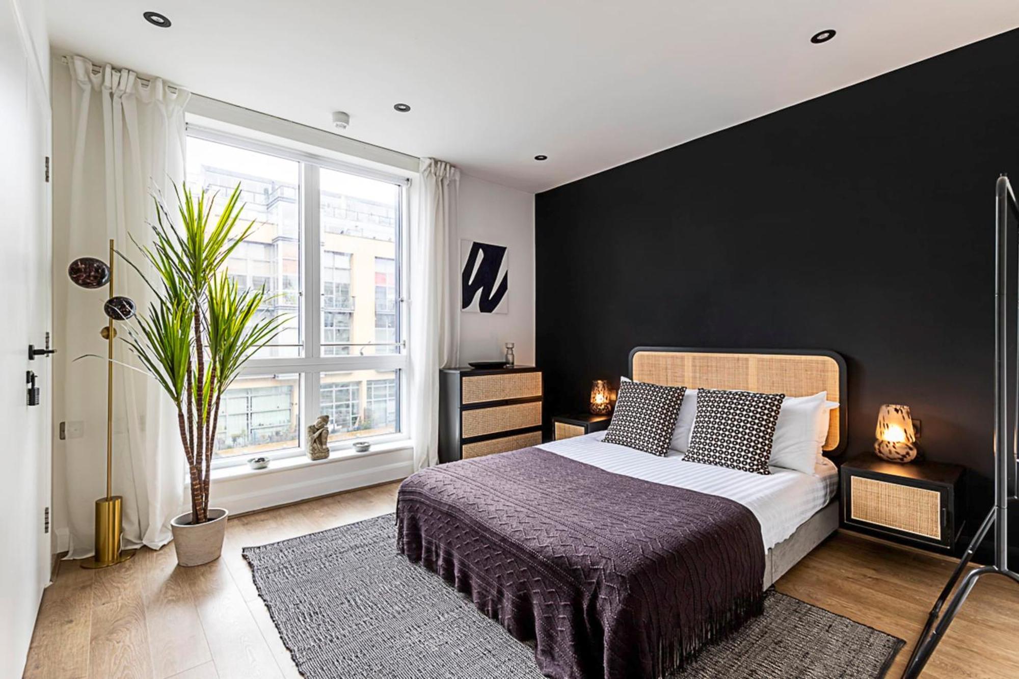 Apartment Stylish And Sleek East Retreat London