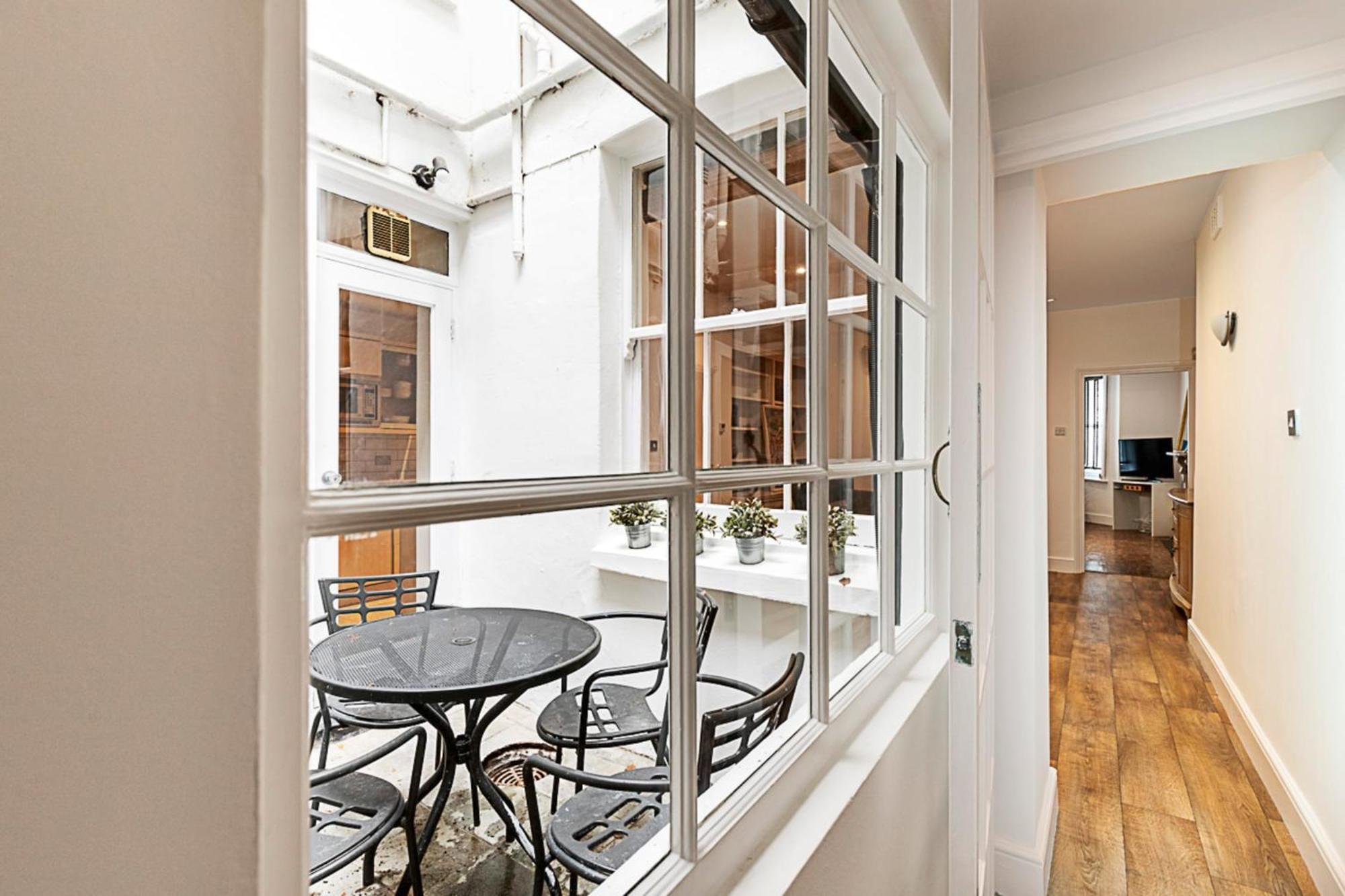 Charming Kensington *
