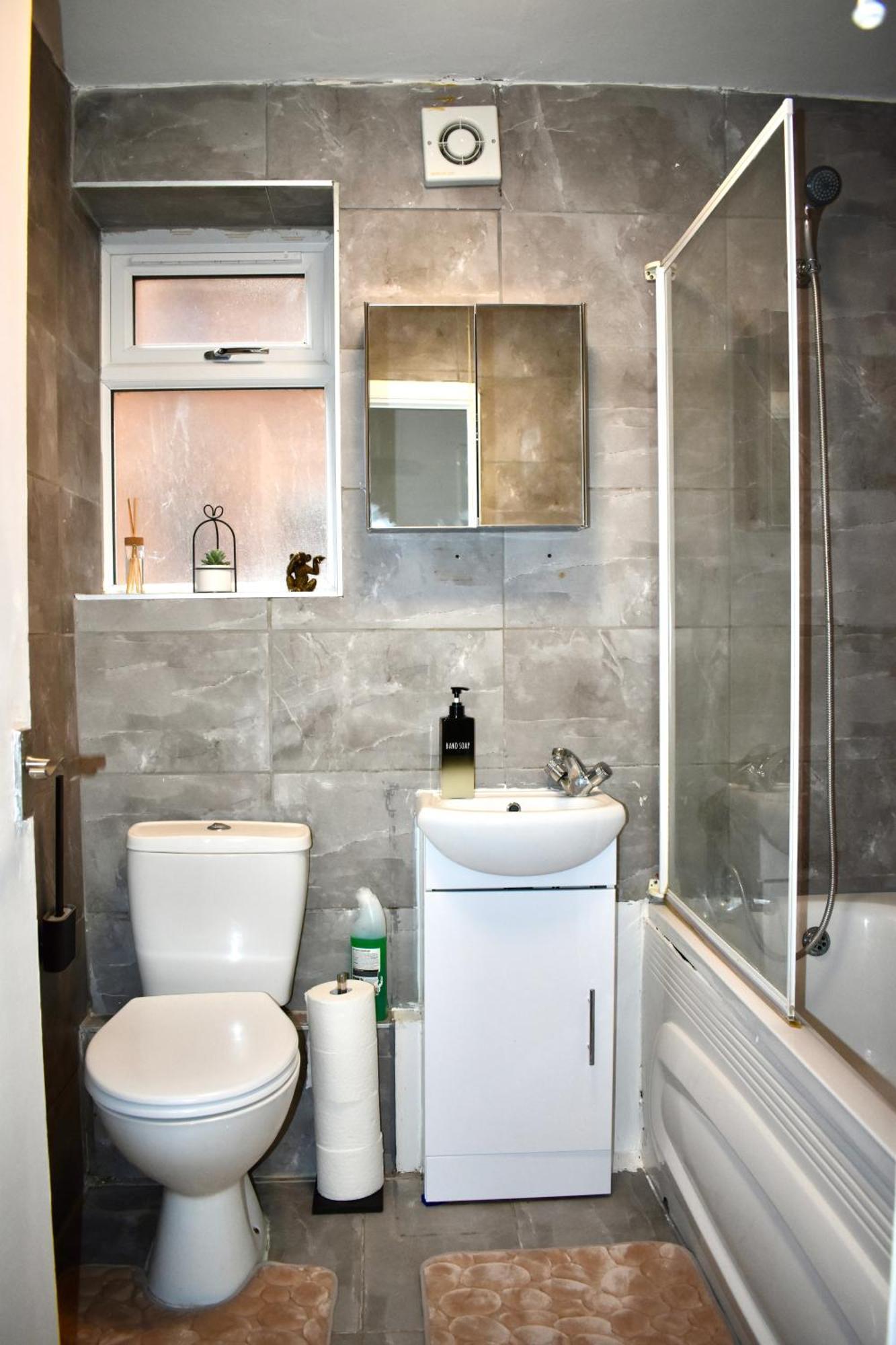 Luxury 2 Bedroom Apartment, Parking, Few Minutes Walk From Wembley Stadium Apartment