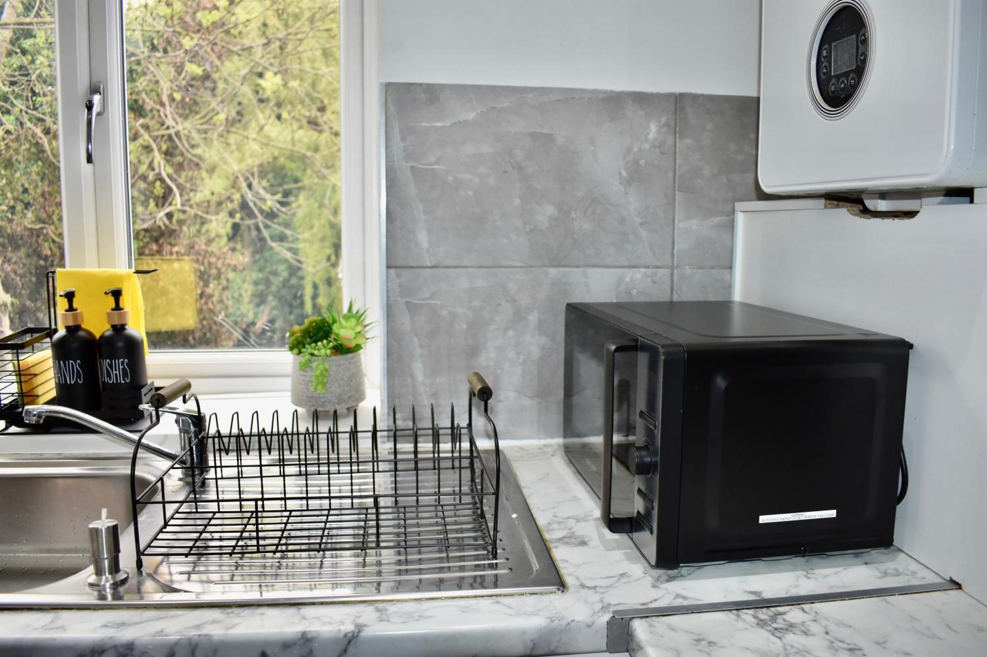 Apartment Luxury 2 Bedroom Apartment, Parking, Few Minutes Walk From Wembley Stadium
