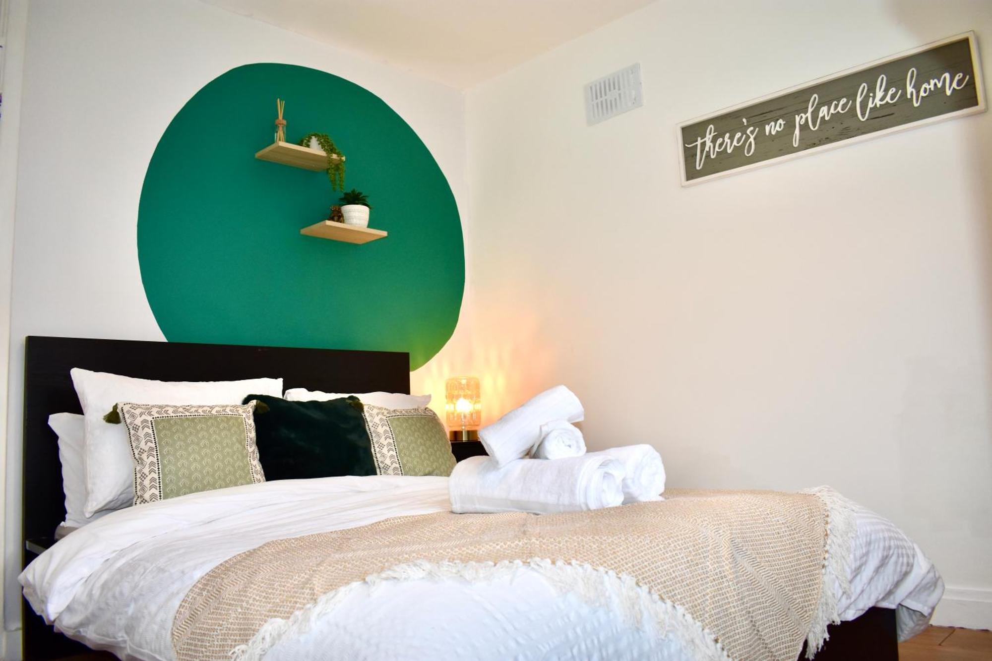 Apartment Luxury 2 Bedroom Apartment, Parking, Few Minutes Walk From Wembley Stadium London