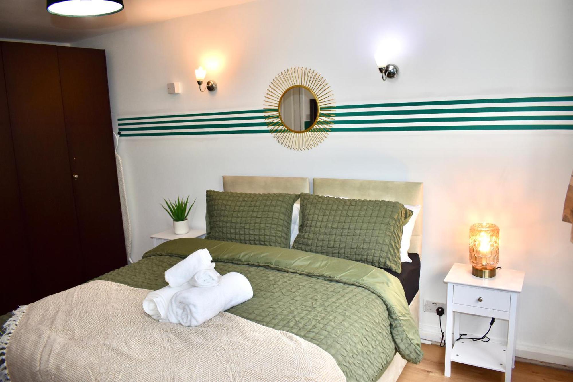 Luxury 2 Bedroom Apartment, Parking, Few Minutes Walk From Wembley Stadium Apartment London