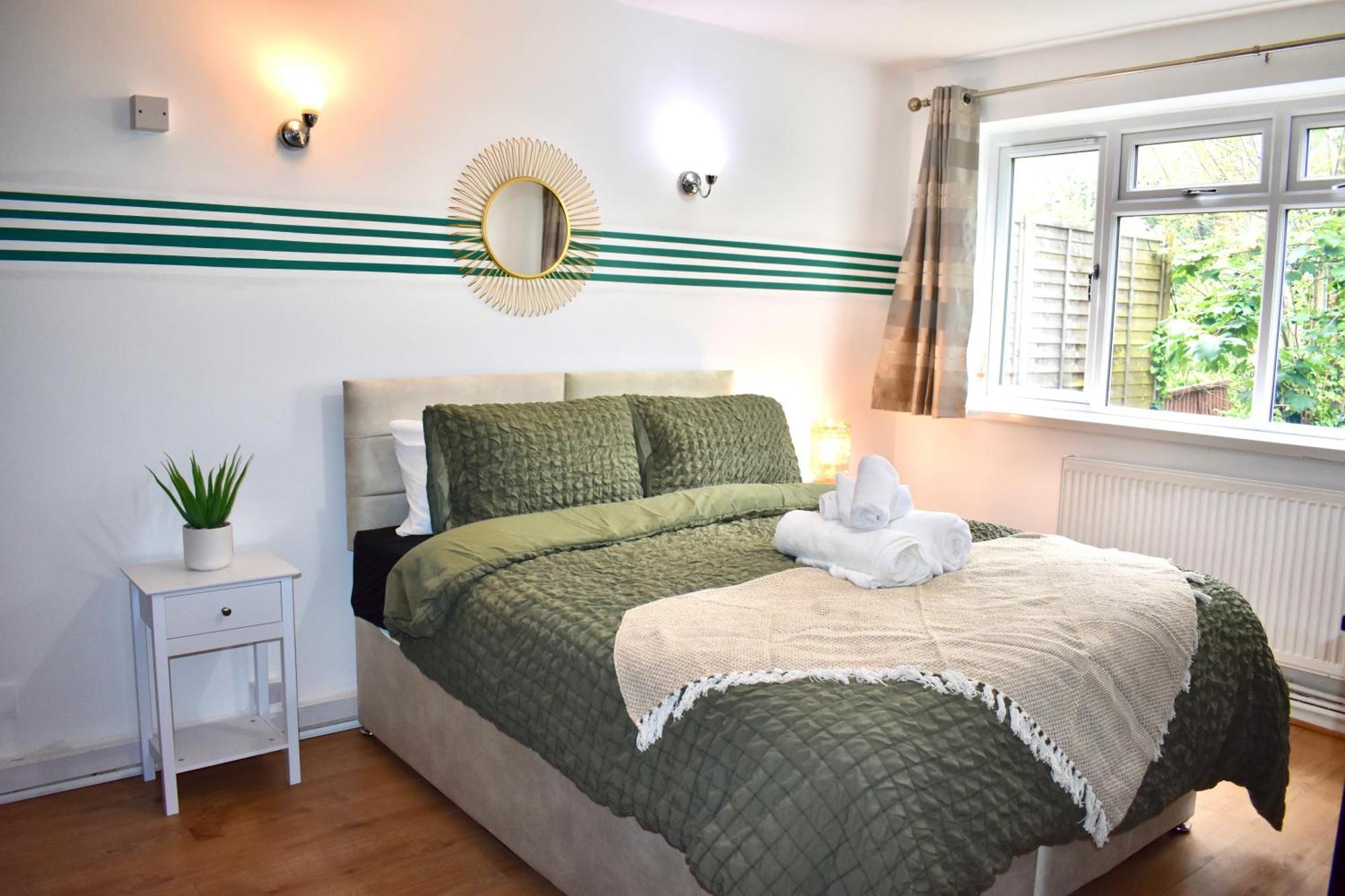 Luxury 2 Bedroom Apartment, Parking, Few Minutes Walk From Wembley Stadium Apartment London