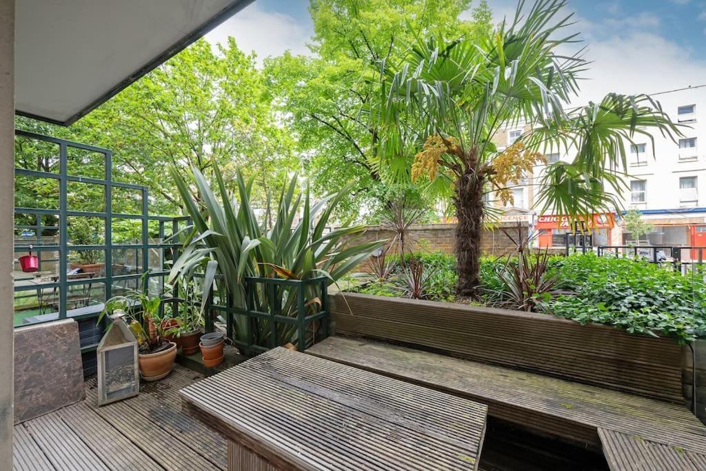Apartment Deluxe 2-bed With 24 Hour Security & Private Terrace *