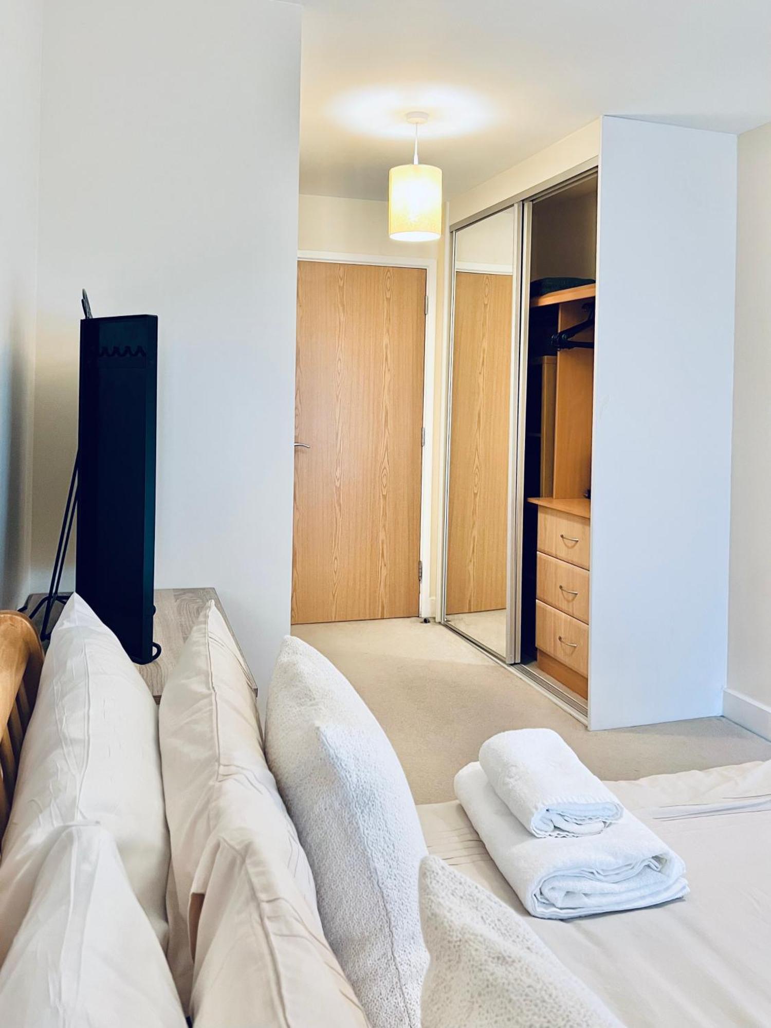 Apartment Canada Water Se16 7aq 2bed 2bathroom Ap *