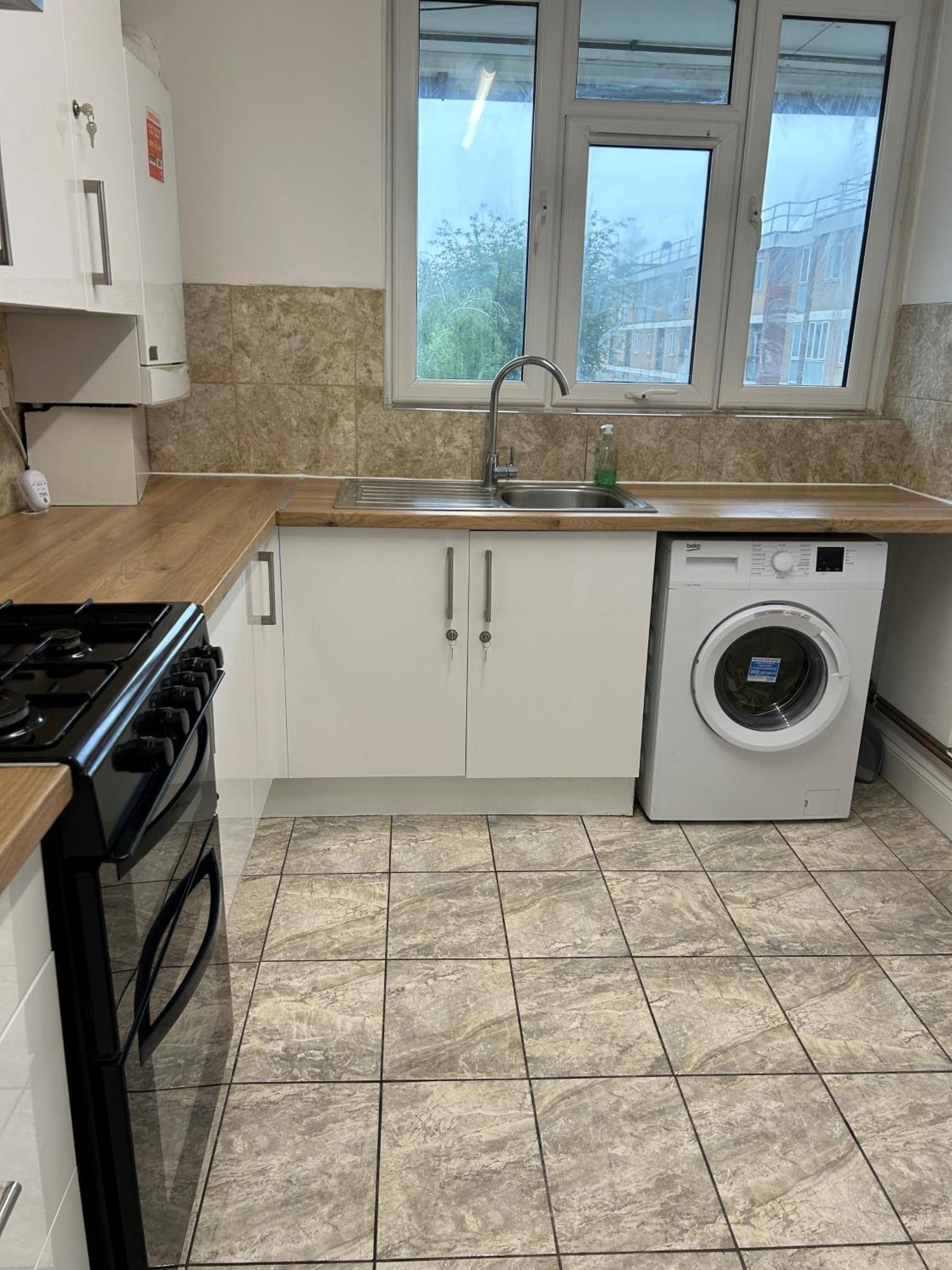 Guest house Stepney *