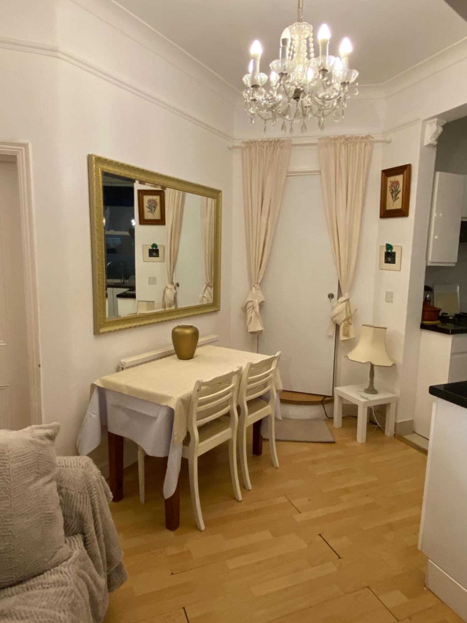 Amazing Chiswick London