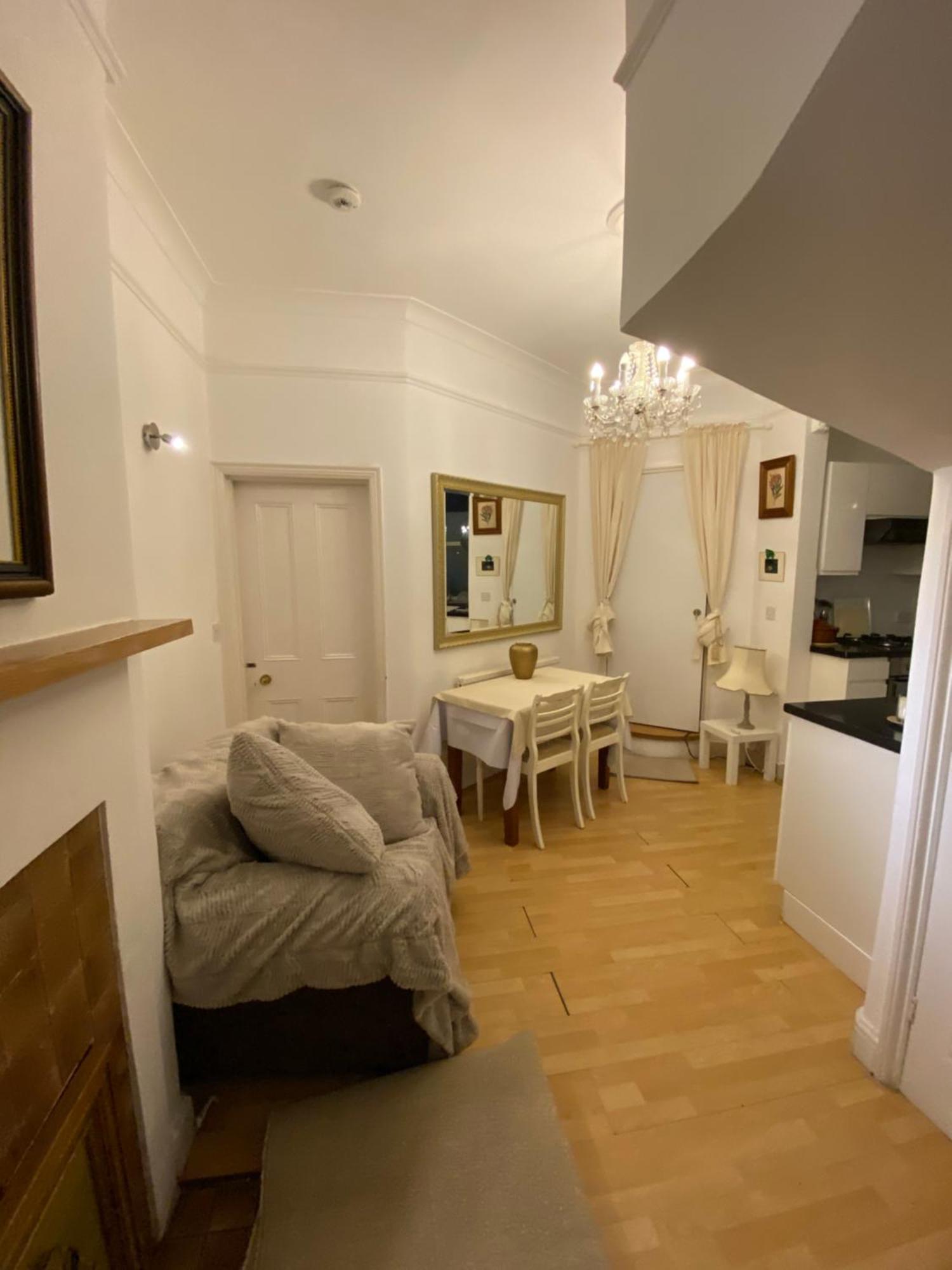Amazing Chiswick * London