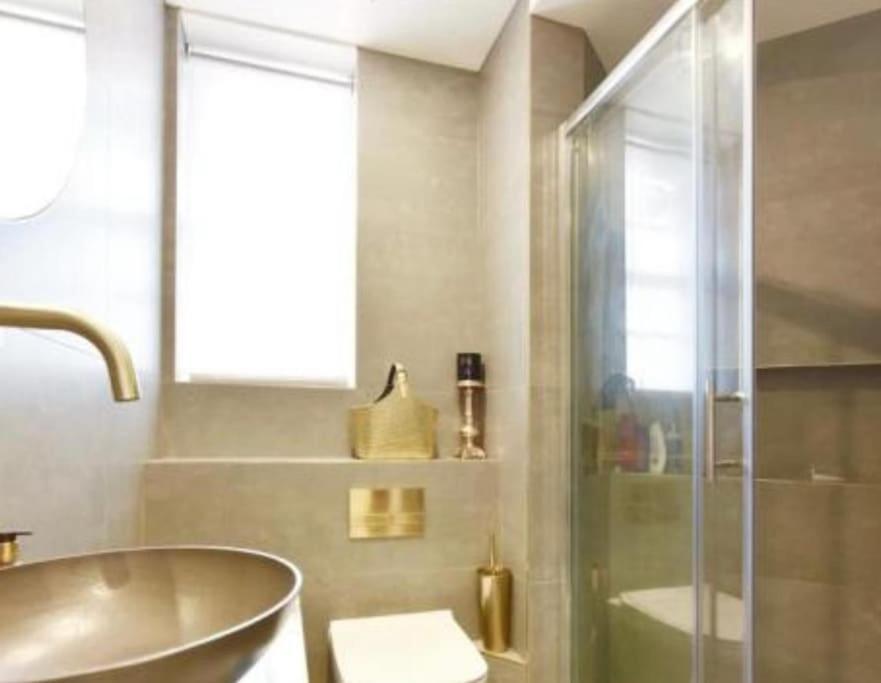 2 Bed Flat In St Johns Wood London